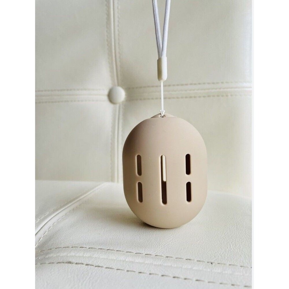 Makeup Sponge Holder Eco-Silicone Vented Blender Case Airy Hanging Gift Khaki